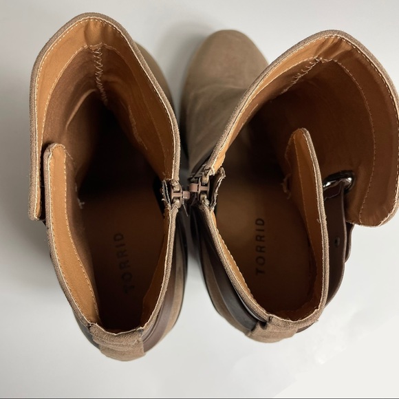 Torrid Like New Taupe Booties Cross Straps 9 Wide - Picture 7 of 10